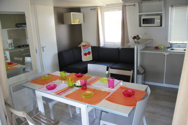 cuisine du mobilhome cordelia en vente camping à proximité de Guérande