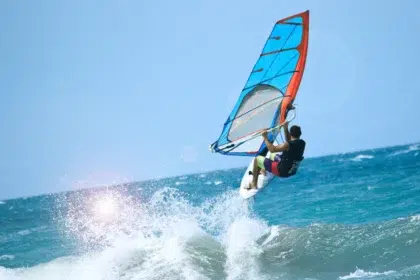 windsurf